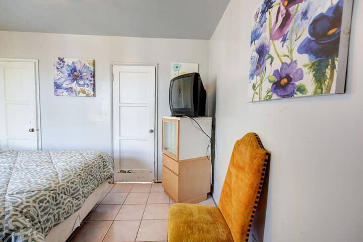 Room 2 of 47
